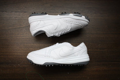 SPIKED NIKE GD